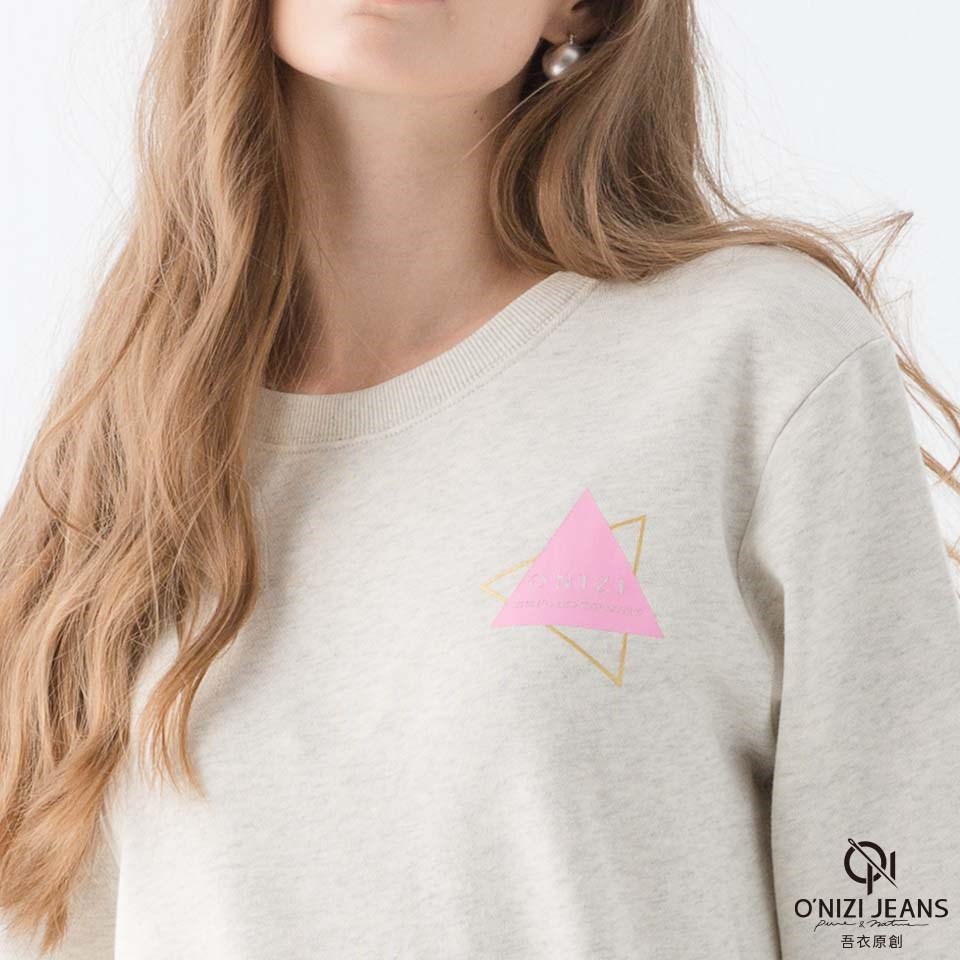 品牌LOGO女大學Ｔ