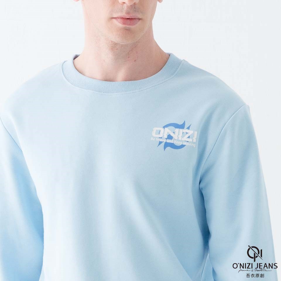 品牌 LOGO 男大學Ｔ